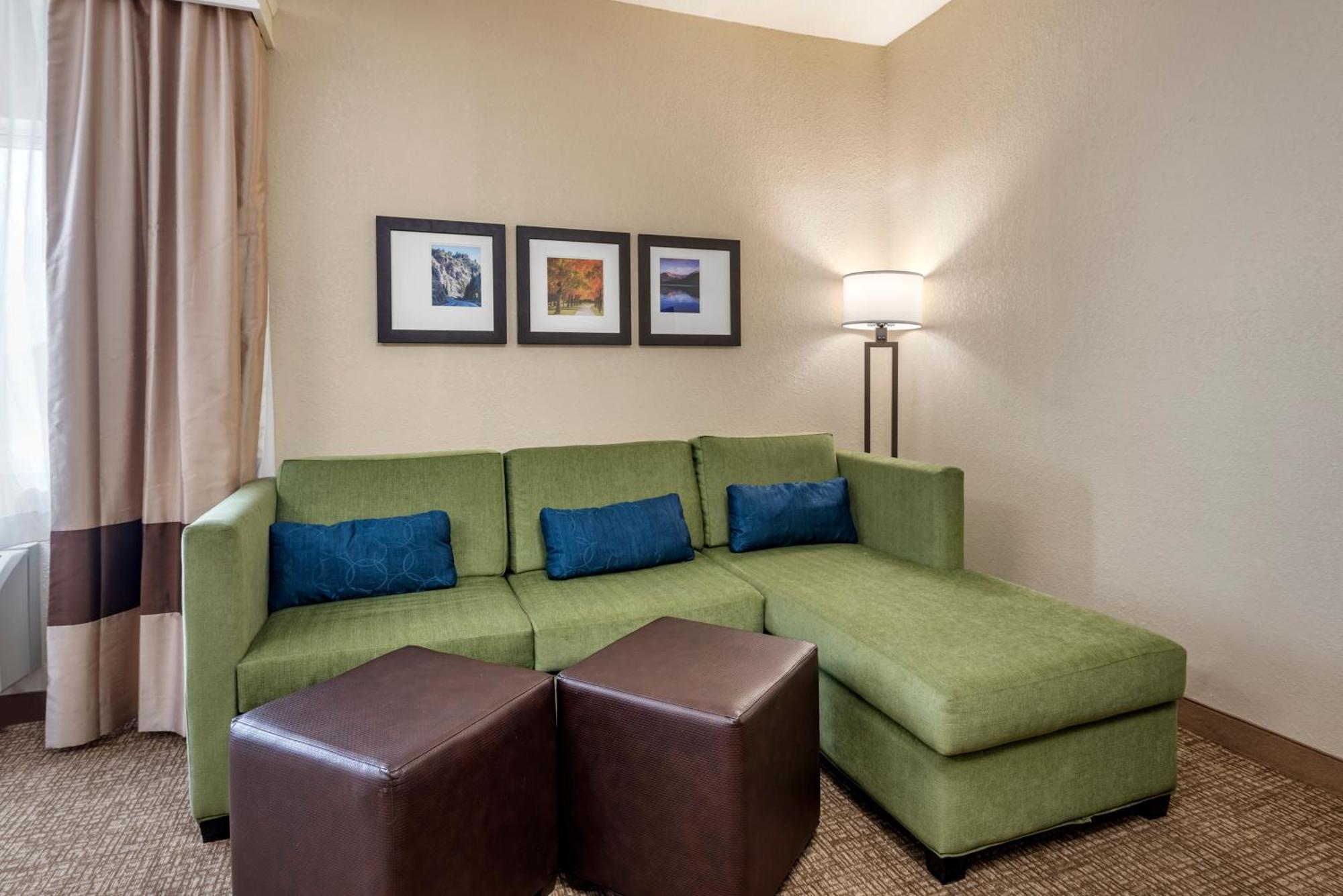 Comfort Inn & Suites Пуэбло Экстерьер фото