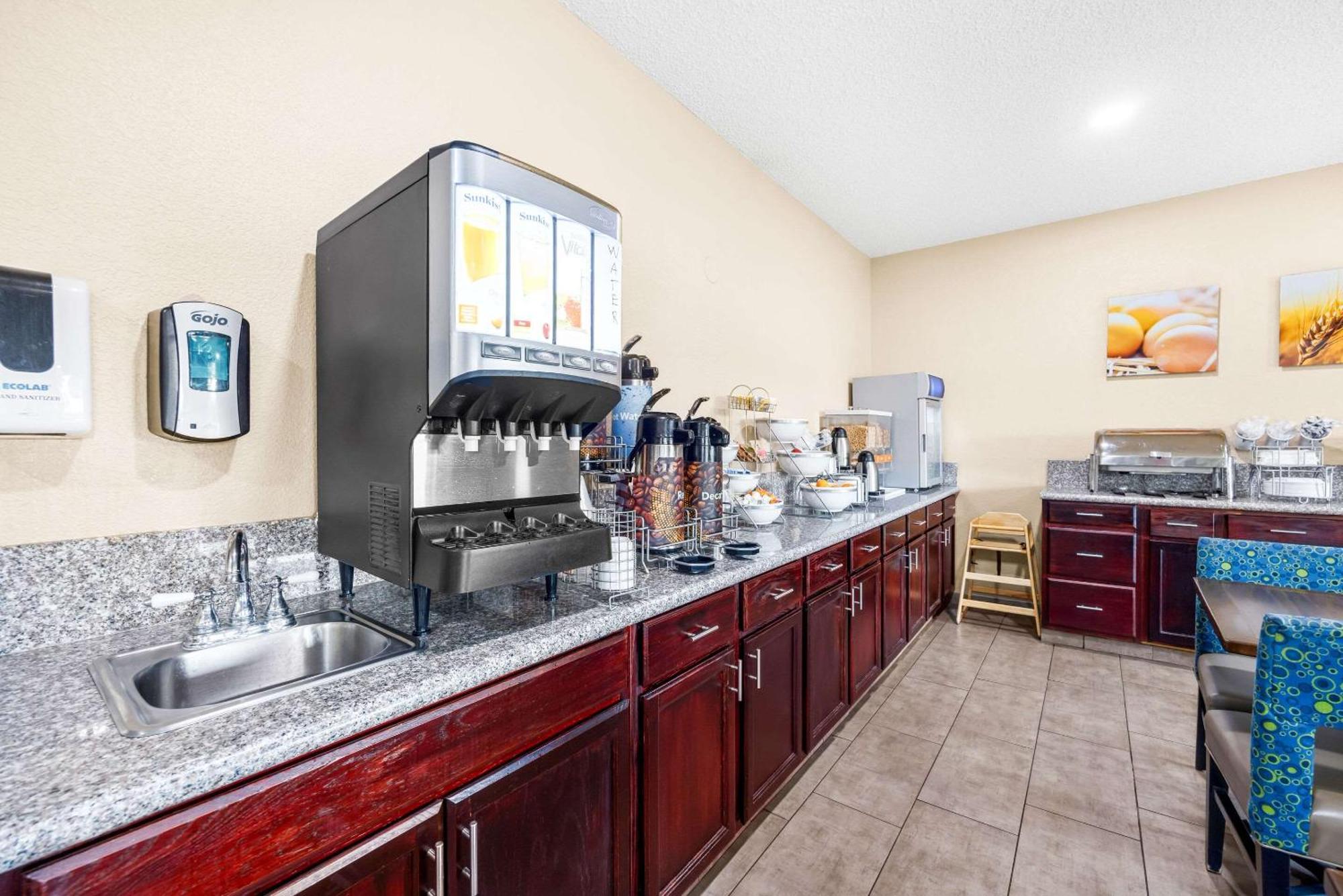 Comfort Inn & Suites Пуэбло Экстерьер фото