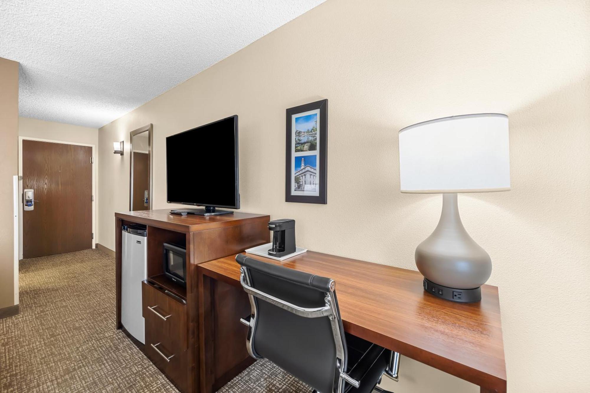 Comfort Inn & Suites Пуэбло Экстерьер фото