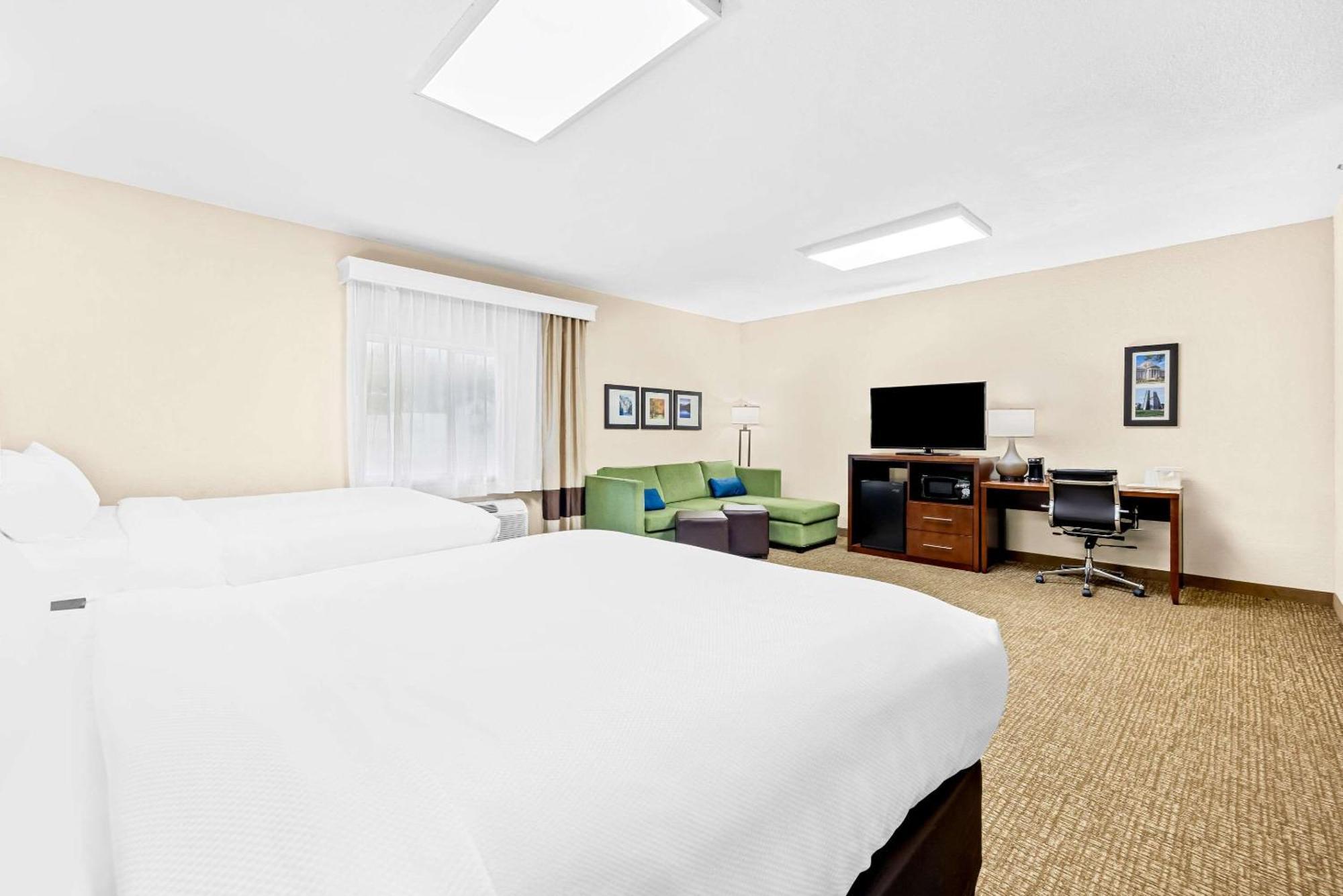 Comfort Inn & Suites Пуэбло Экстерьер фото