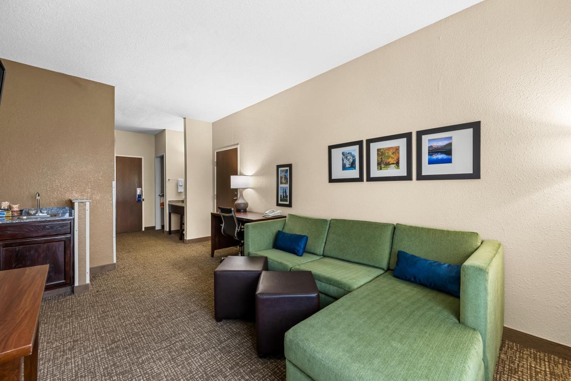 Comfort Inn & Suites Пуэбло Экстерьер фото