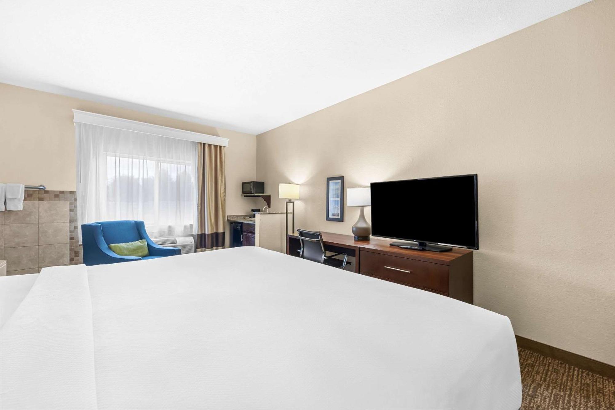 Comfort Inn & Suites Пуэбло Экстерьер фото